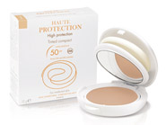 Avène High Protection Tinted Compact SPF 50, an Avene tinted compact makeup